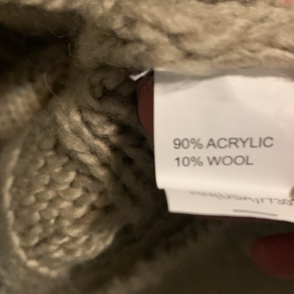 Zara Knit, beige, size Medium - Picture 4 of 4